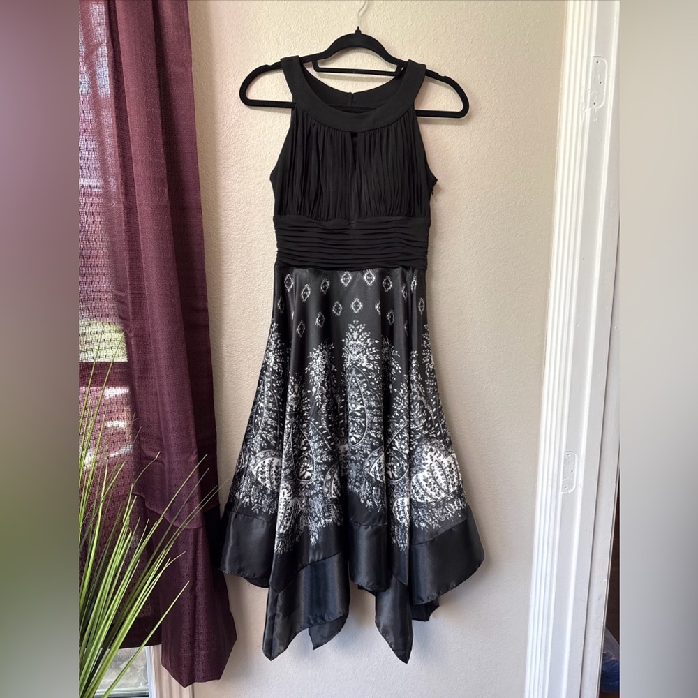 #792 Melrose sleeveless Asymmetrical Handkerchief Hem Dress Size 8